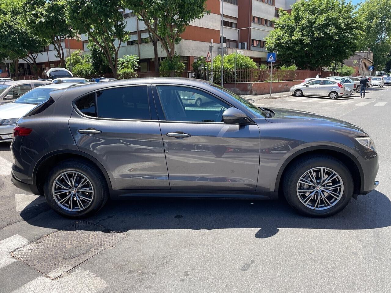 Alfa Romeo Stelvio 2.2 Turbodiesel 210 CV AT8 Q4