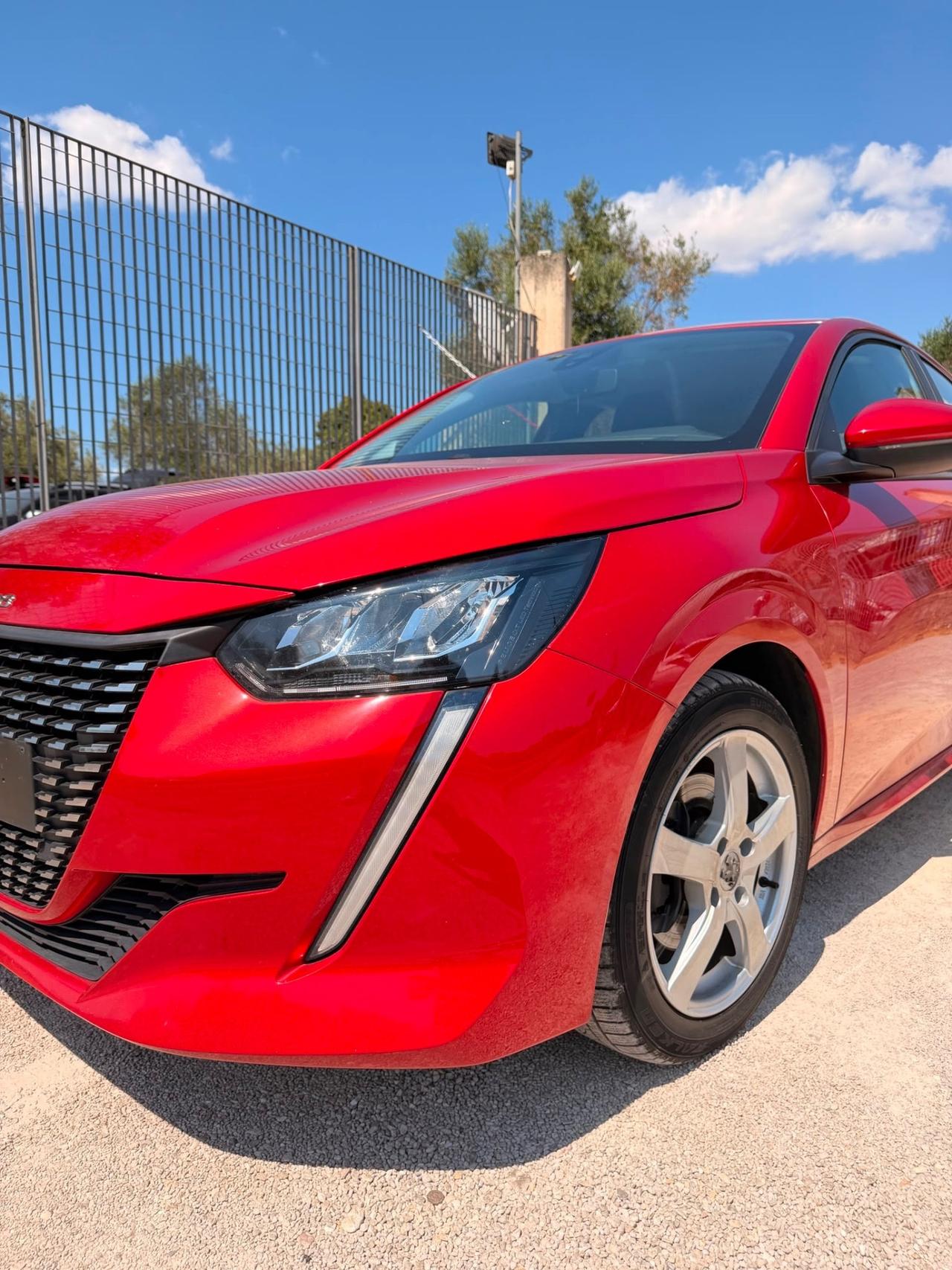 Peugeot 208 1.5d-2020 LED/NAVI