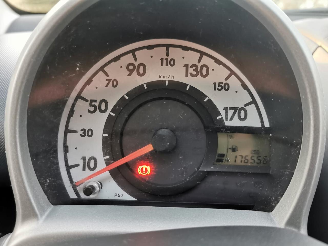 Peugeot 107 1.0 68CV 3p. Plaisir - 2011