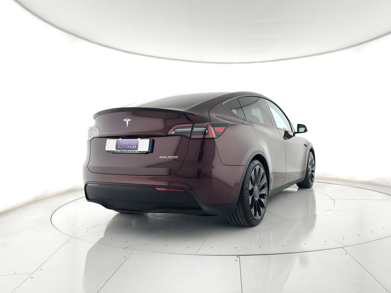 TESLA Model Y Performance Dual Motor awd +AUTOPILOT