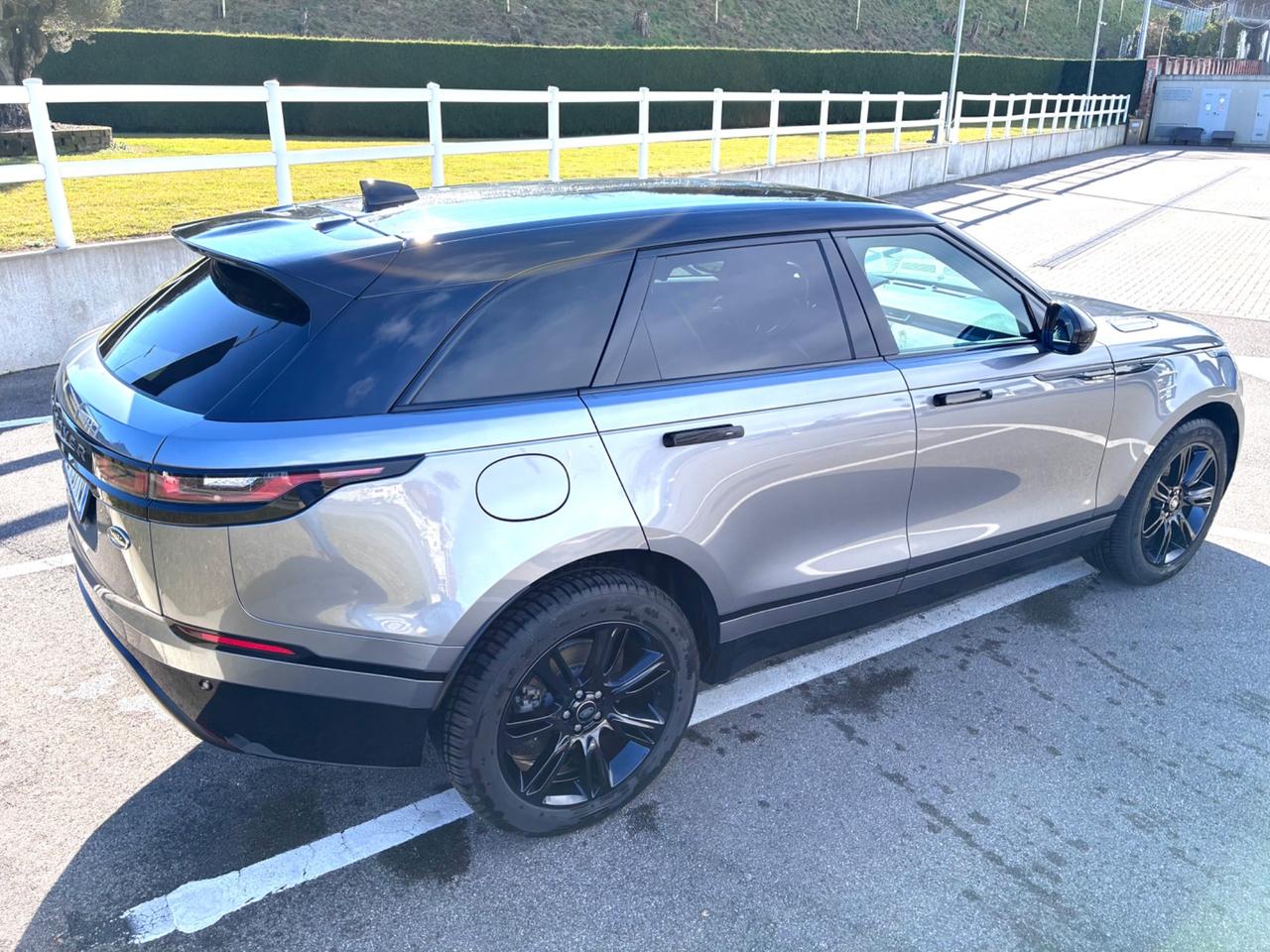Land Rover Range Velar 2.0D I4 204 CV R-Dynamic SE