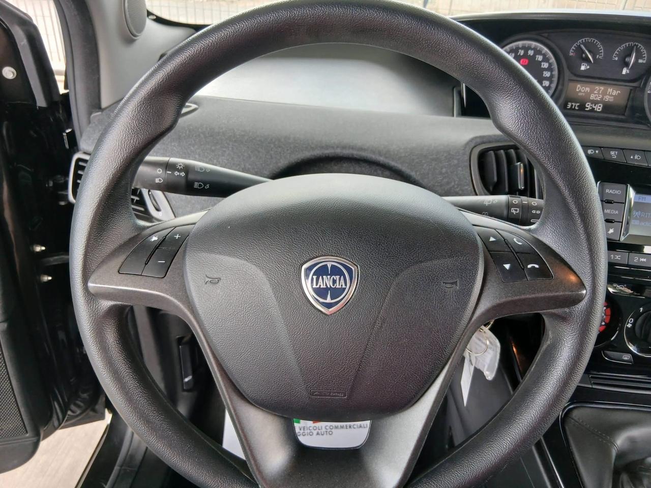 Lancia Ypsilon 1.0 FireFly 5 porte S&S Hybrid Alberta Ferretti