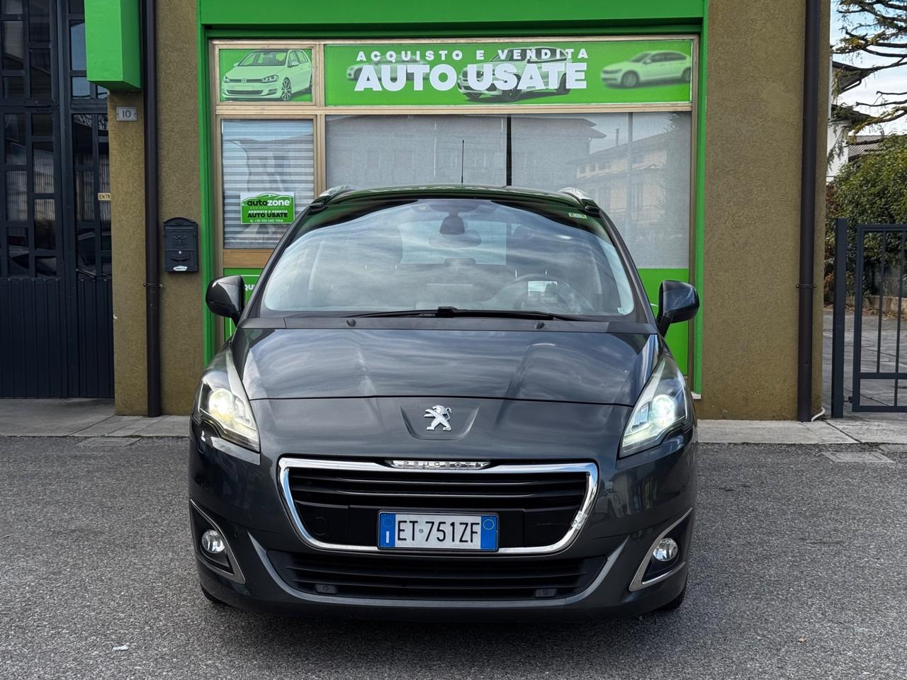 Peugeot 5008 1.6 HDi 115CV Allure