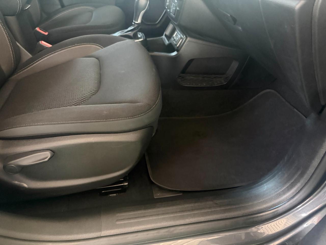 Jeep Renegade 1.5 Turbo T4 MHEV Limited