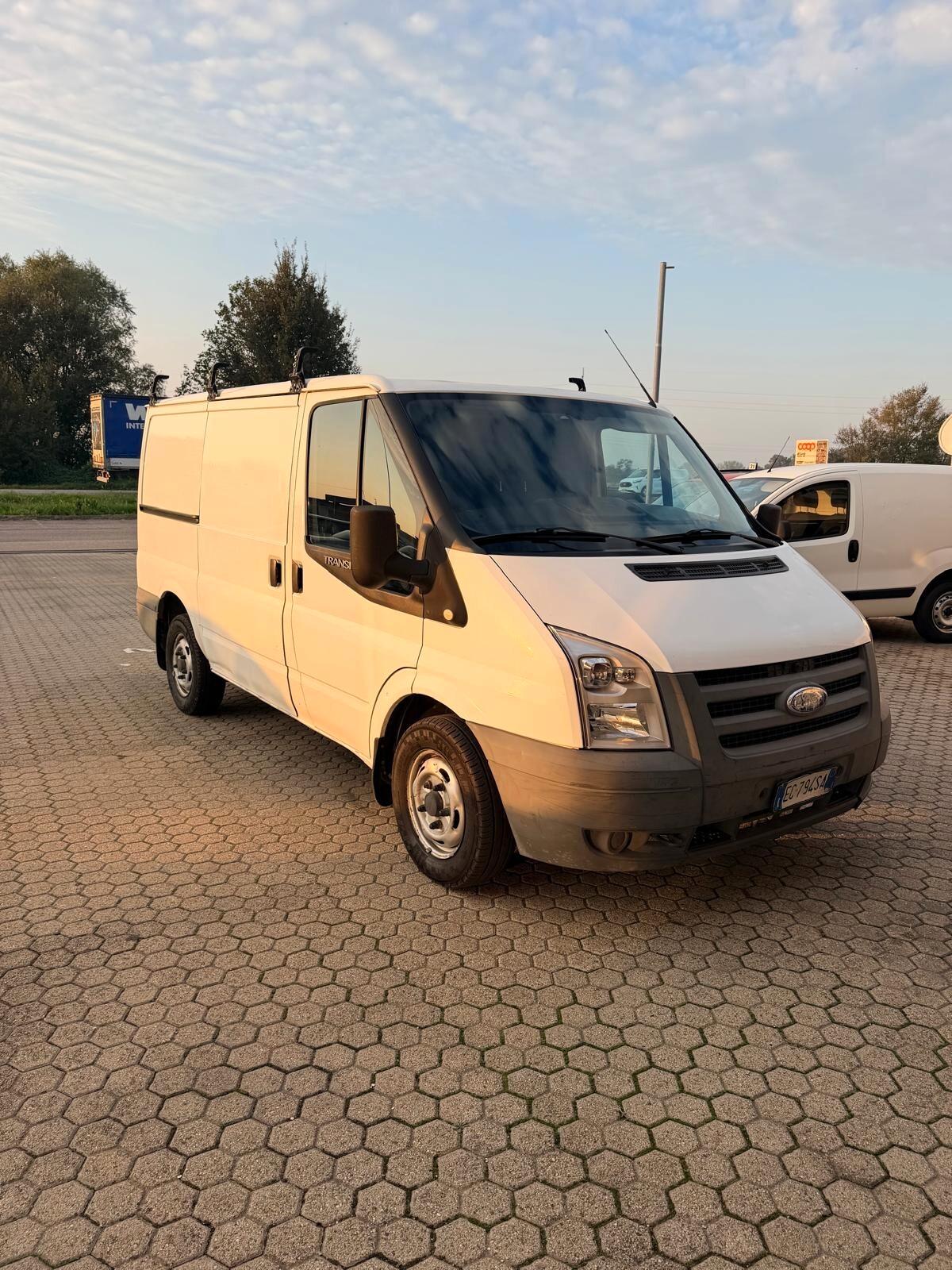 Ford TRANSIT FURGONATO