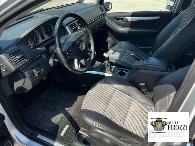 MERCEDES CLASSE B180 del 2006 con 300000KM