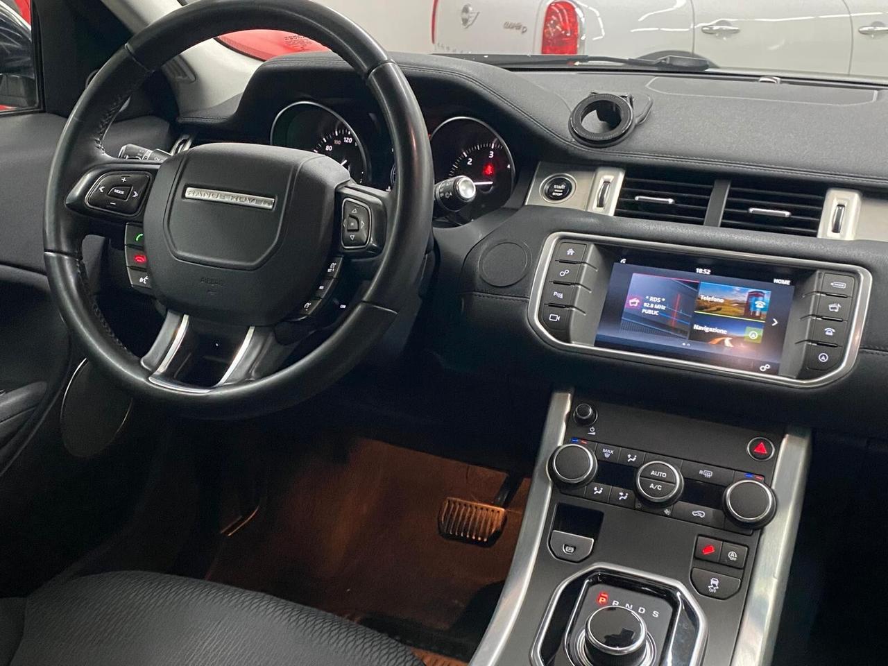 Land Rover Range Evoque 2.0 TD4 150 CV 5p. Pure