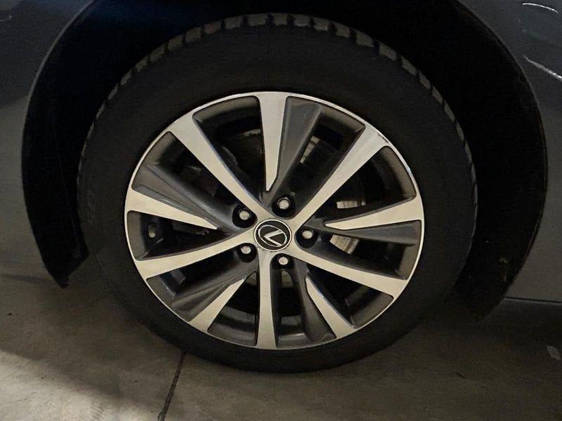 Lexus ES Hybrid Business