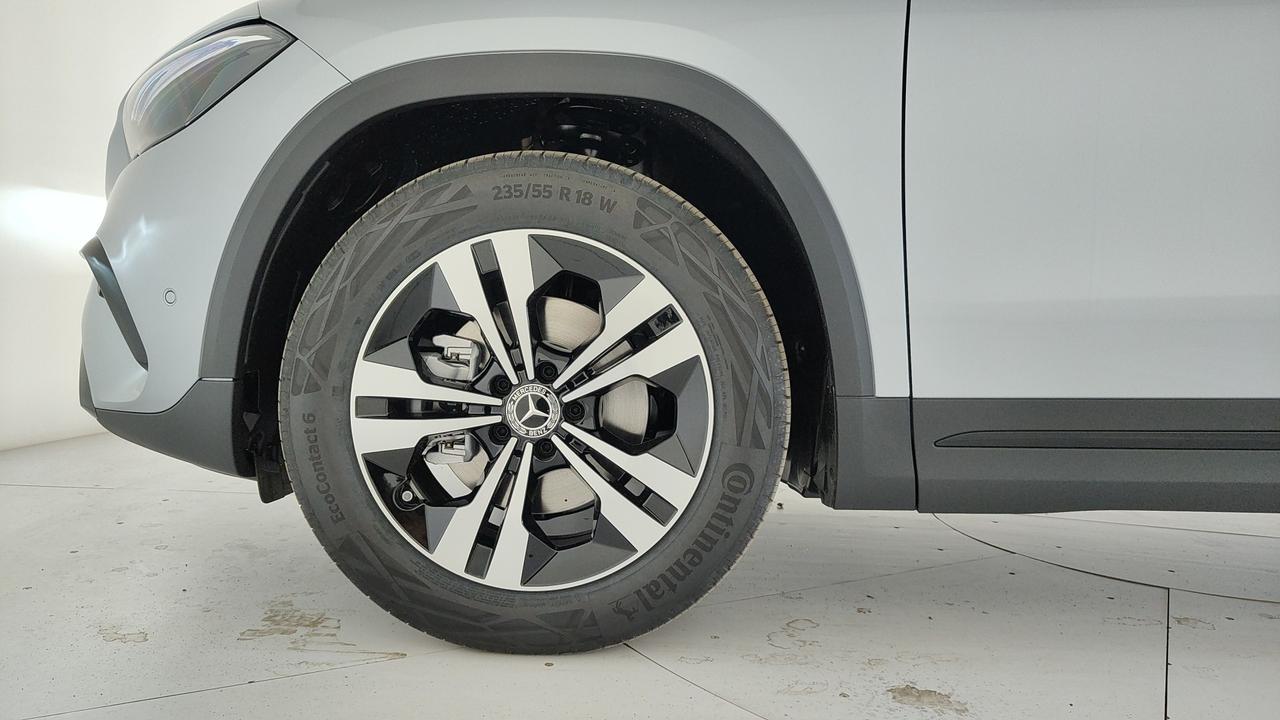 Mercedes-Benz GLA 200 d automatic