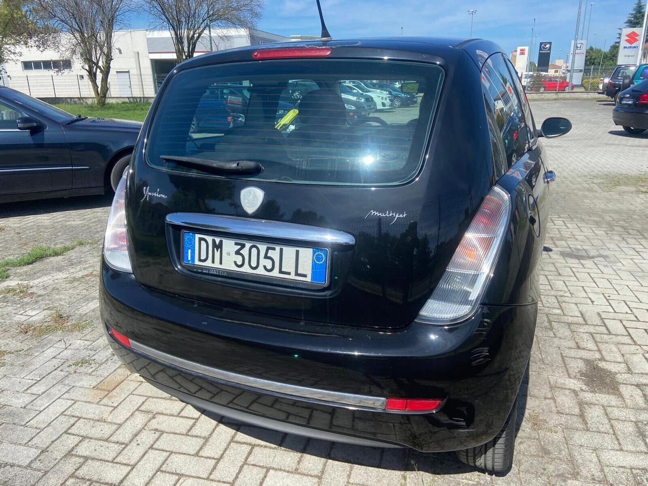 Lancia Ypsilon 1.3 MJT 75 CV Argento Per commercianti