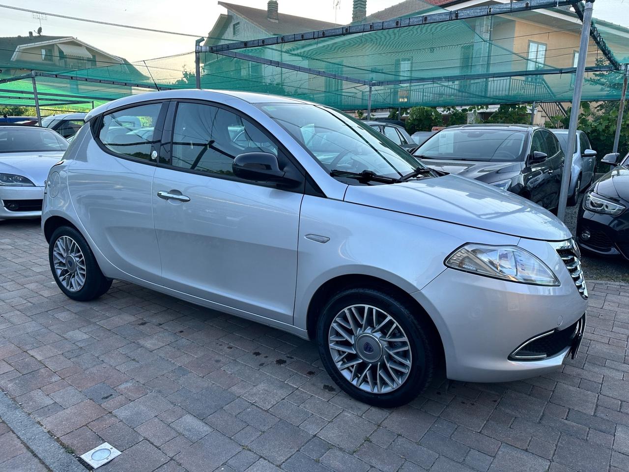 Lancia Ypsilon 1.2 69 CV 5 porte GPL Ecochic Gold