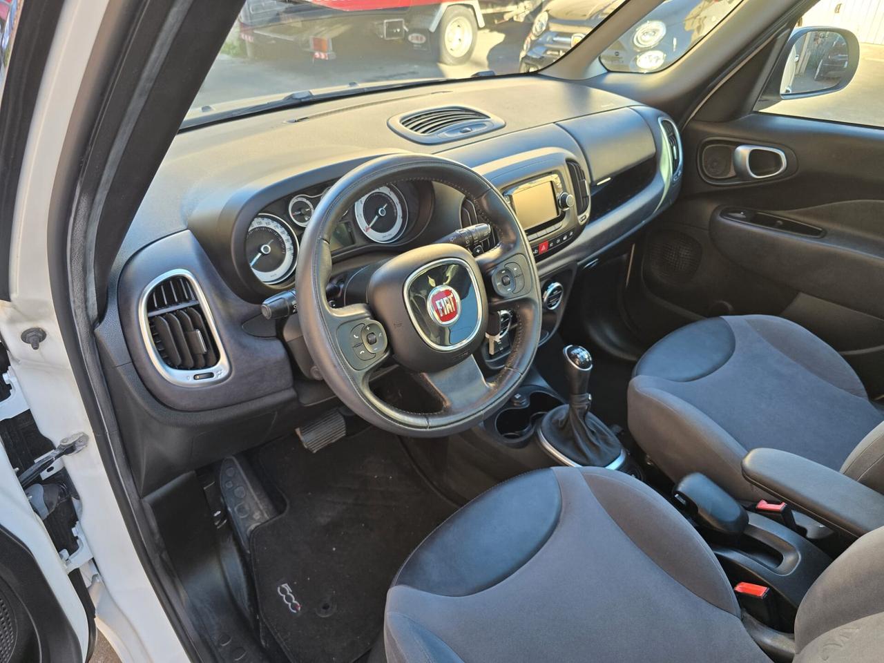 Fiat 500L 1.3 Multijet 85 CV Dualogic Lounge tetto panoramico cambio automatico
