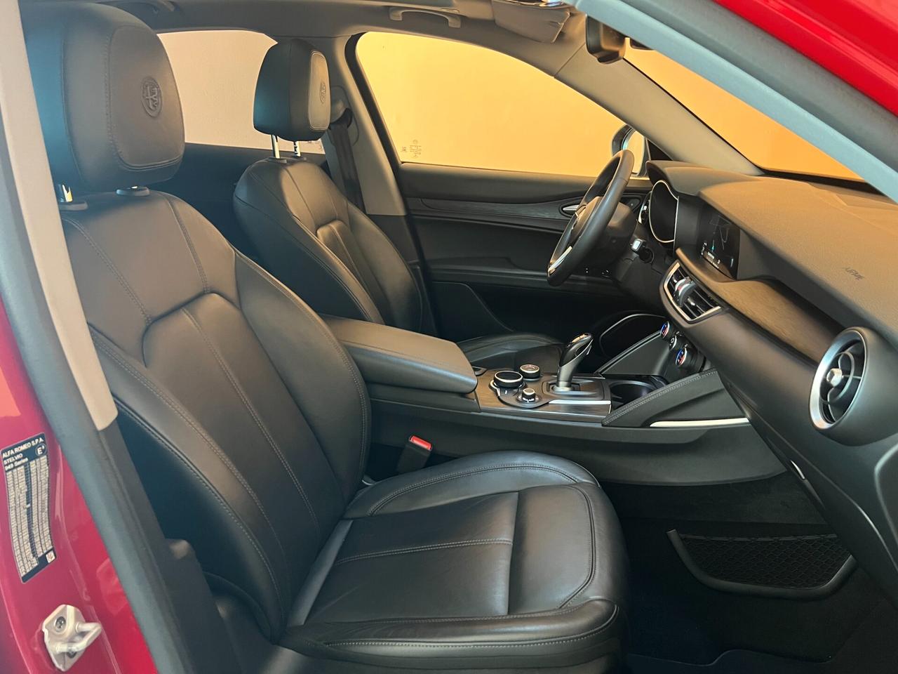 Alfa Romeo Stelvio 2.2 Turbodiesel 180 CV AT8 RWD Business