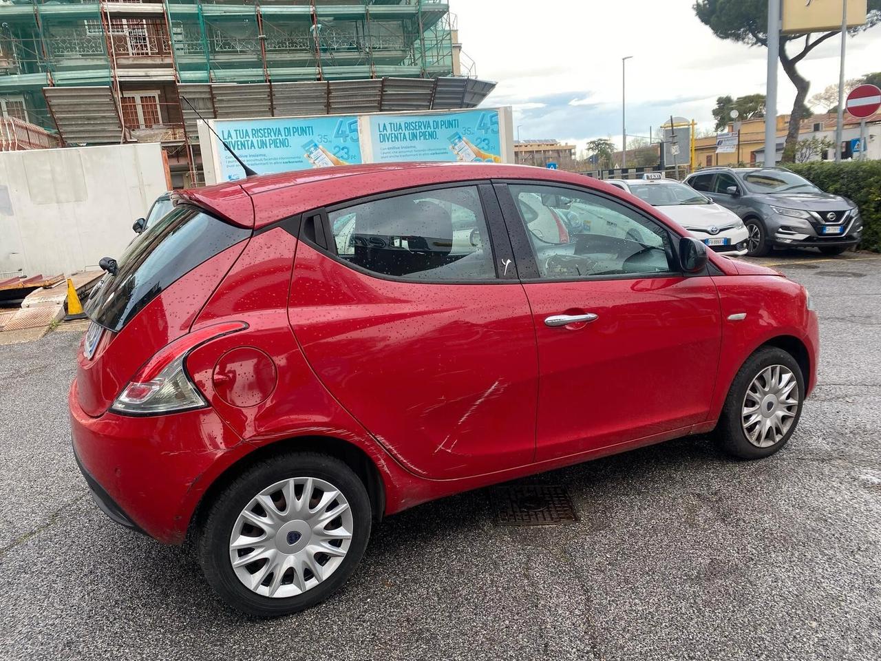 Lancia Ypsilon 1.2 69 CV 5 porte Platinum