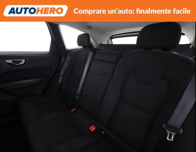 VOLVO XC60 B4 (d) AWD Geartronic Momentum
