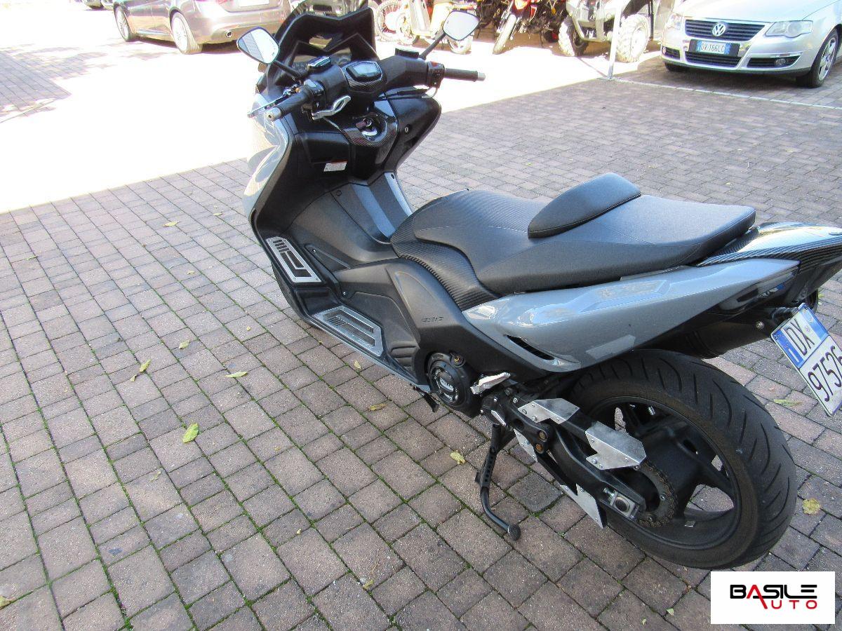 Yamaha - T-Max 530 -