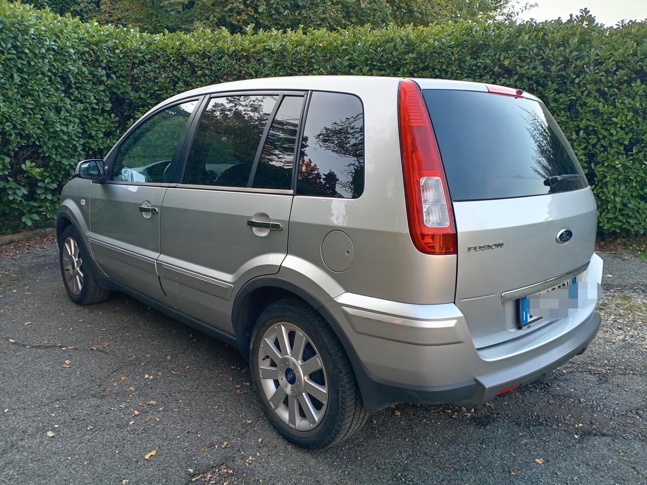 Ford Fusion 1.4 16V 5p. Titanium