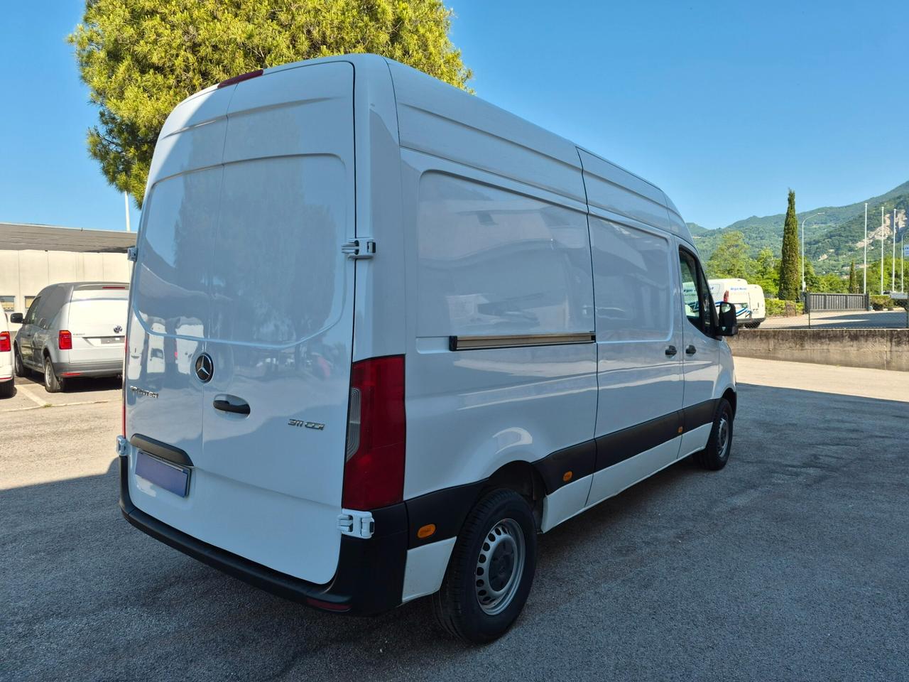 Mercedes Benz F39/35 311 CDI FWD TA Furgone