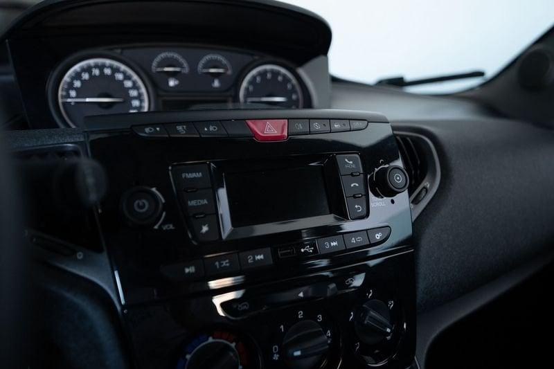 Lancia Ypsilon III 2015 1.2 Elefantino Blu s&s 69cv my19