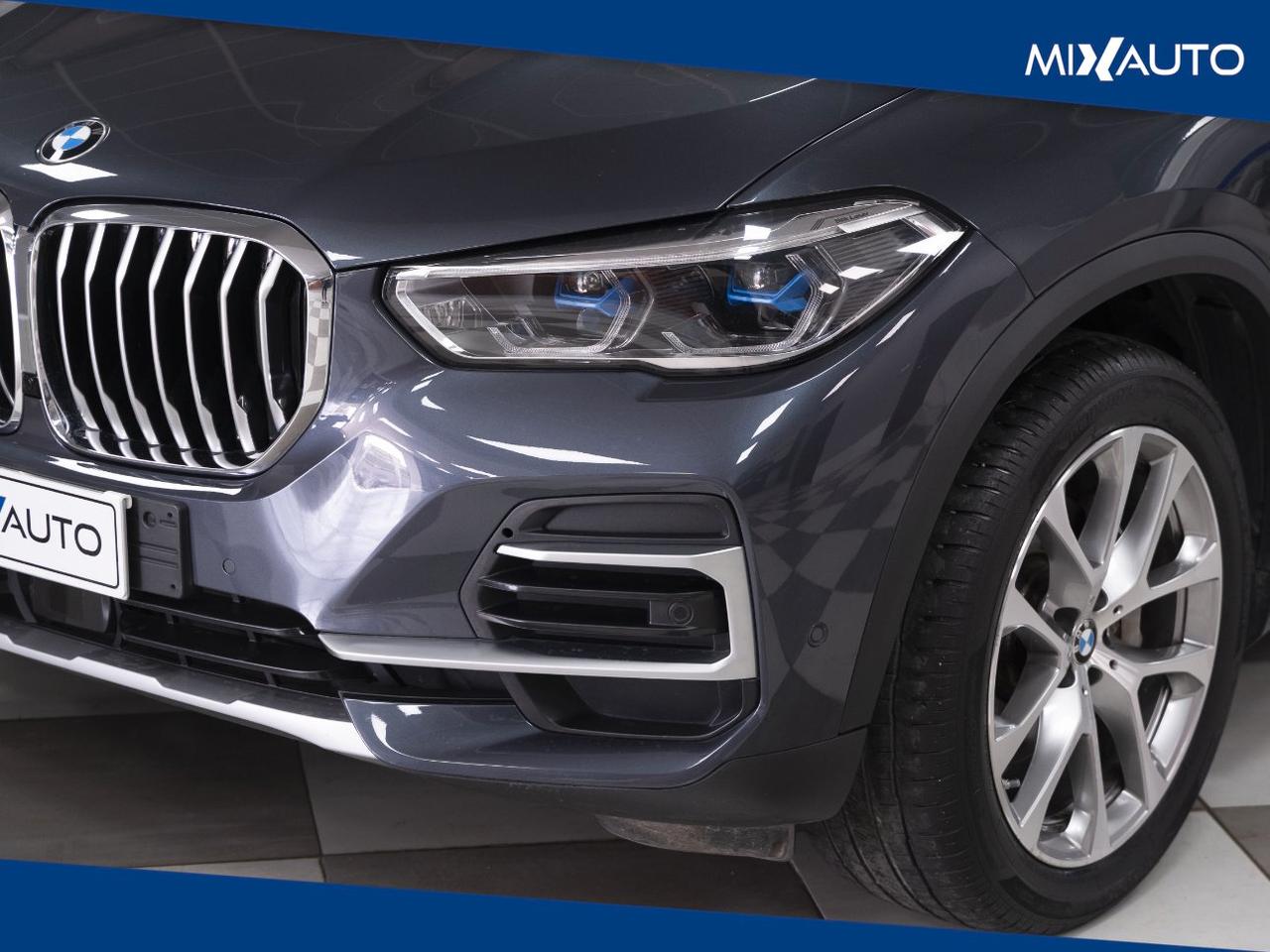 BMW X5 xDrive30d MHEV 48V xLine Auto