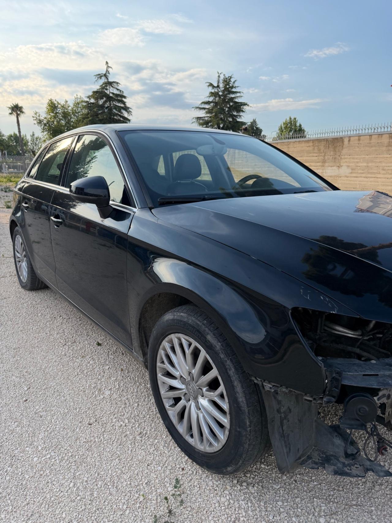 Audi A3 1.6 TDI clean diesel S tronic Attraction