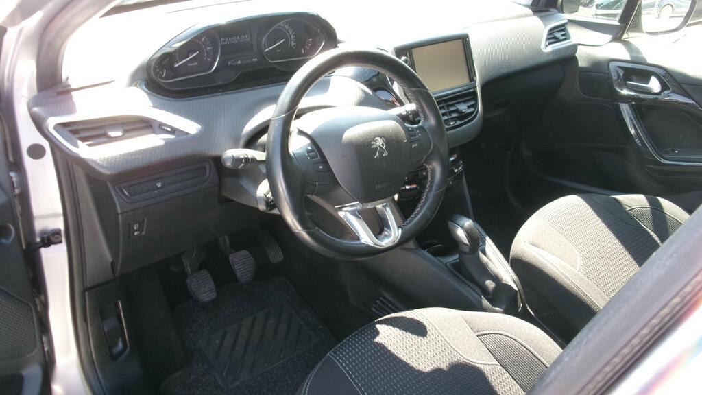 Peugeot 208 5 Porte 1.2 PureTech Allure