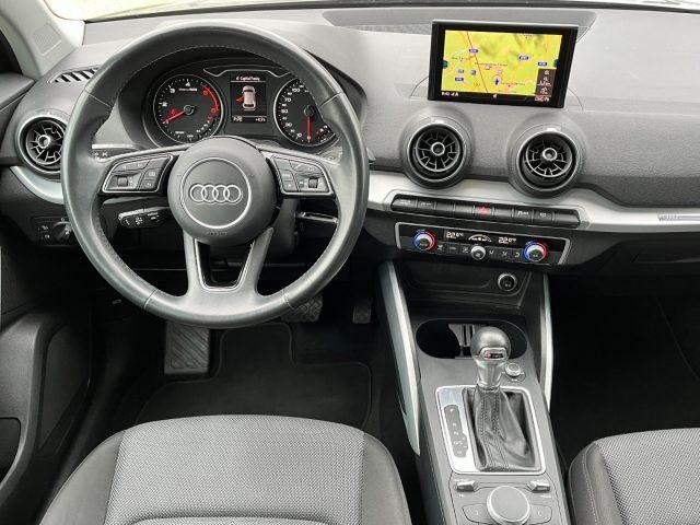 AUDI Q2 30 TDI S tronic Identity Black