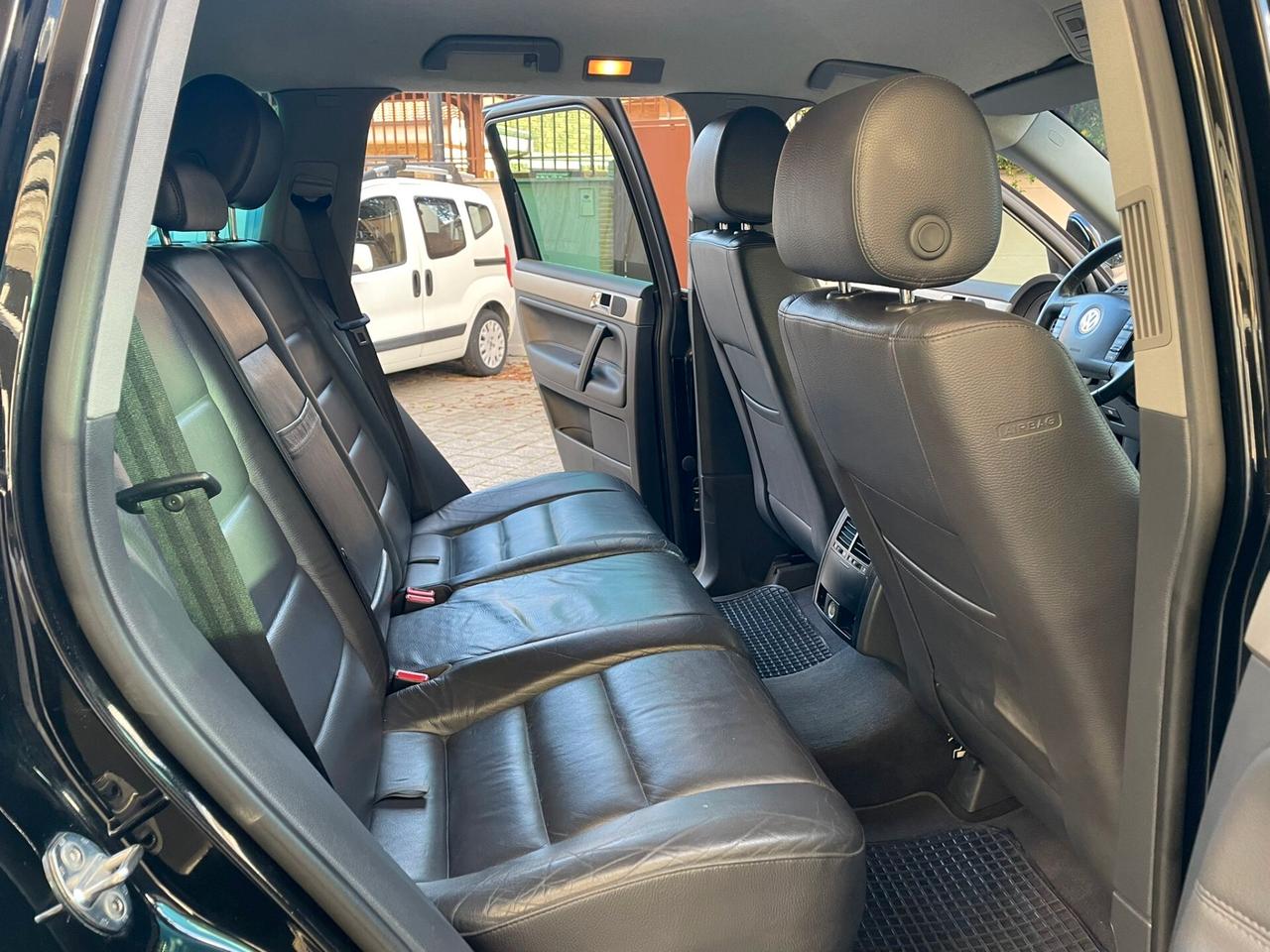 Volkswagen Touareg 3.0/240CV V6 TDI DPF Exclusive