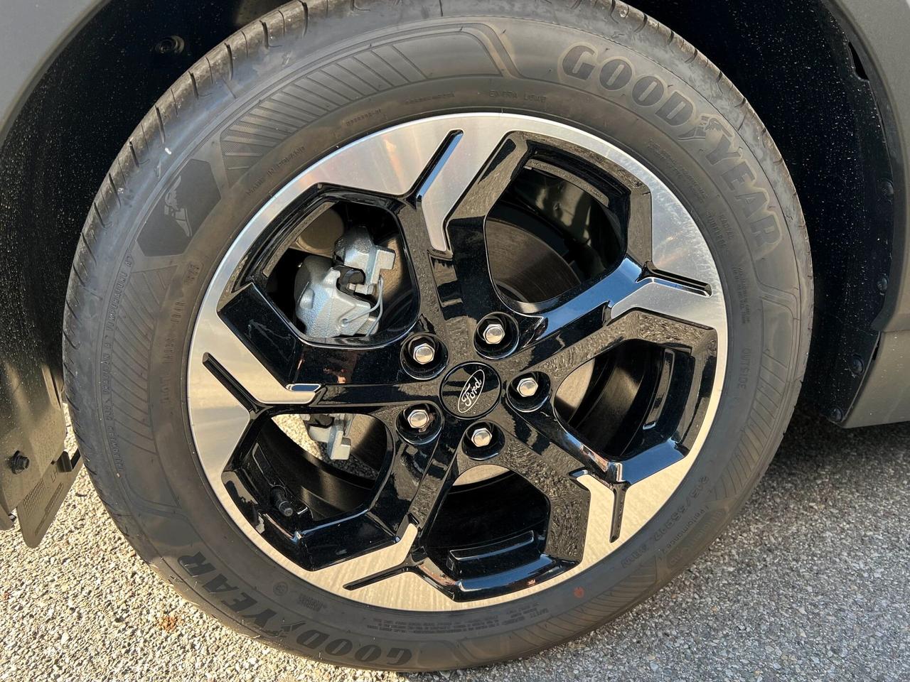 Ford Tourneo Courier 1.0 EcoBoost Active