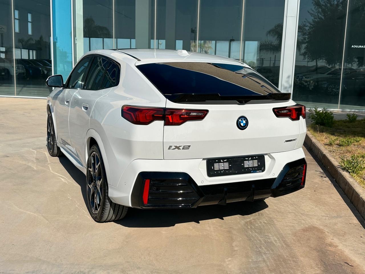 BMW iX2 xdrive MSport offerta T-Stock prezzo imperdibile