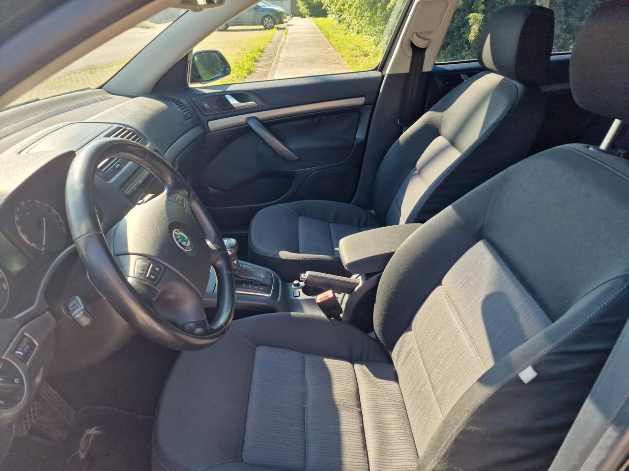 Skoda octavia 1.9 Tdi 105cv DSG Ambiente