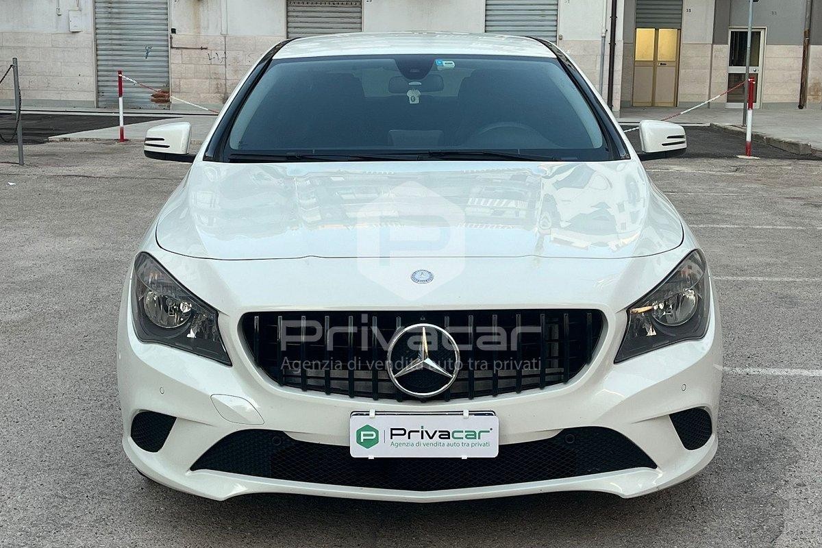 MERCEDES CLA 200 d Premium