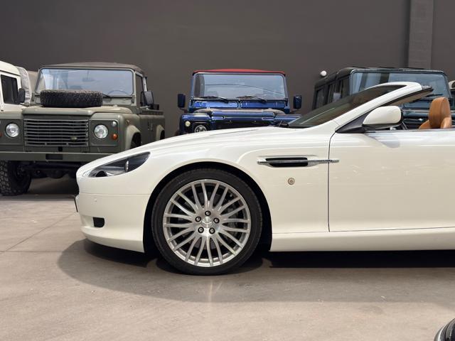 ASTON MARTIN DB9 Volante