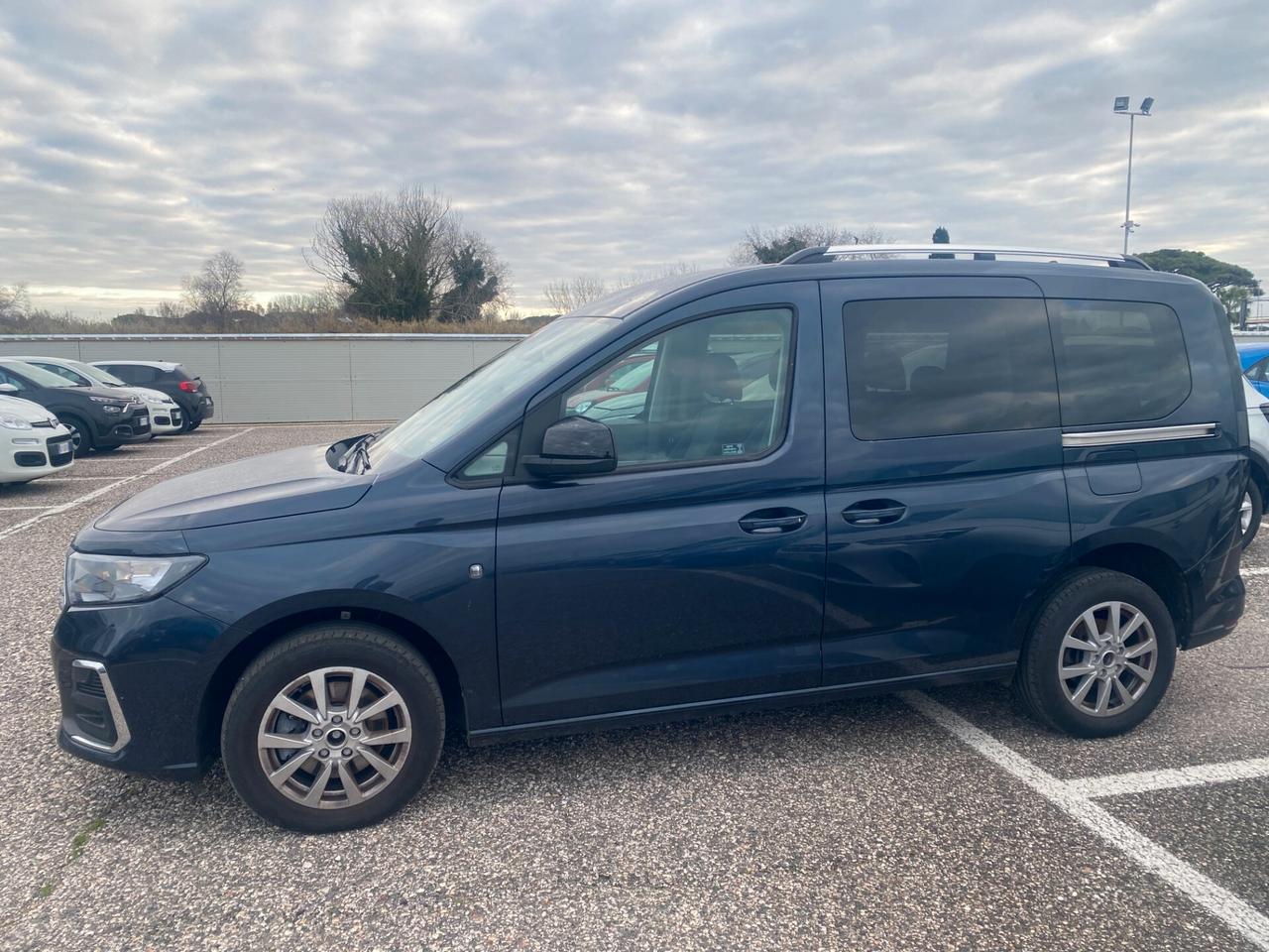 FORD TOURNEO Connect 2.0 EcoBlue 122 CV Titanium