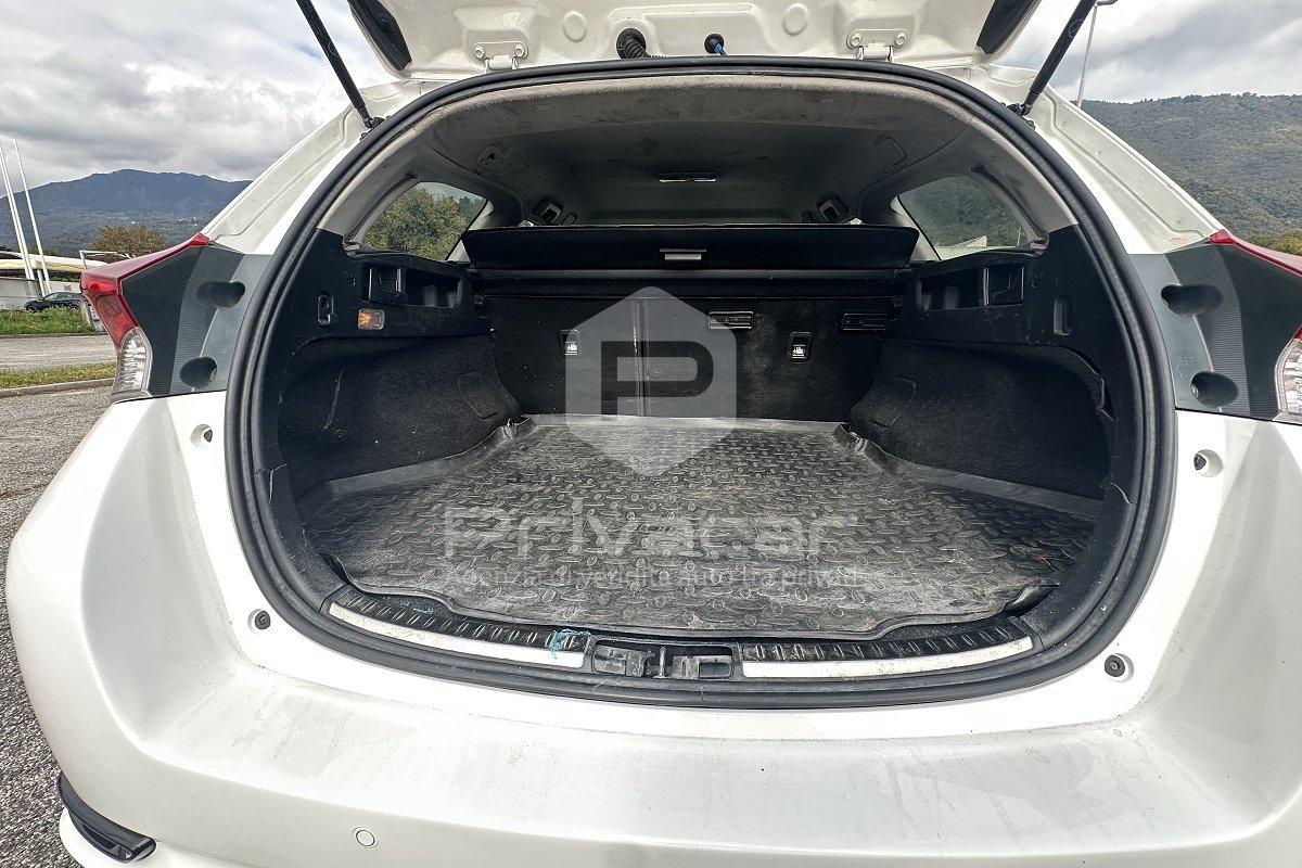 TOYOTA Auris Touring Sports 1.8 Hybrid Lounge