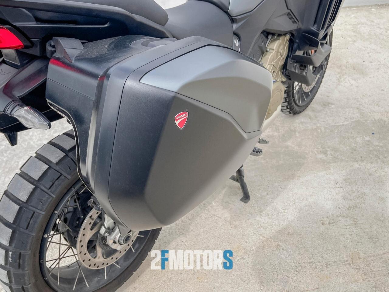 Ducati Multistrada V4 travel&radar aviator