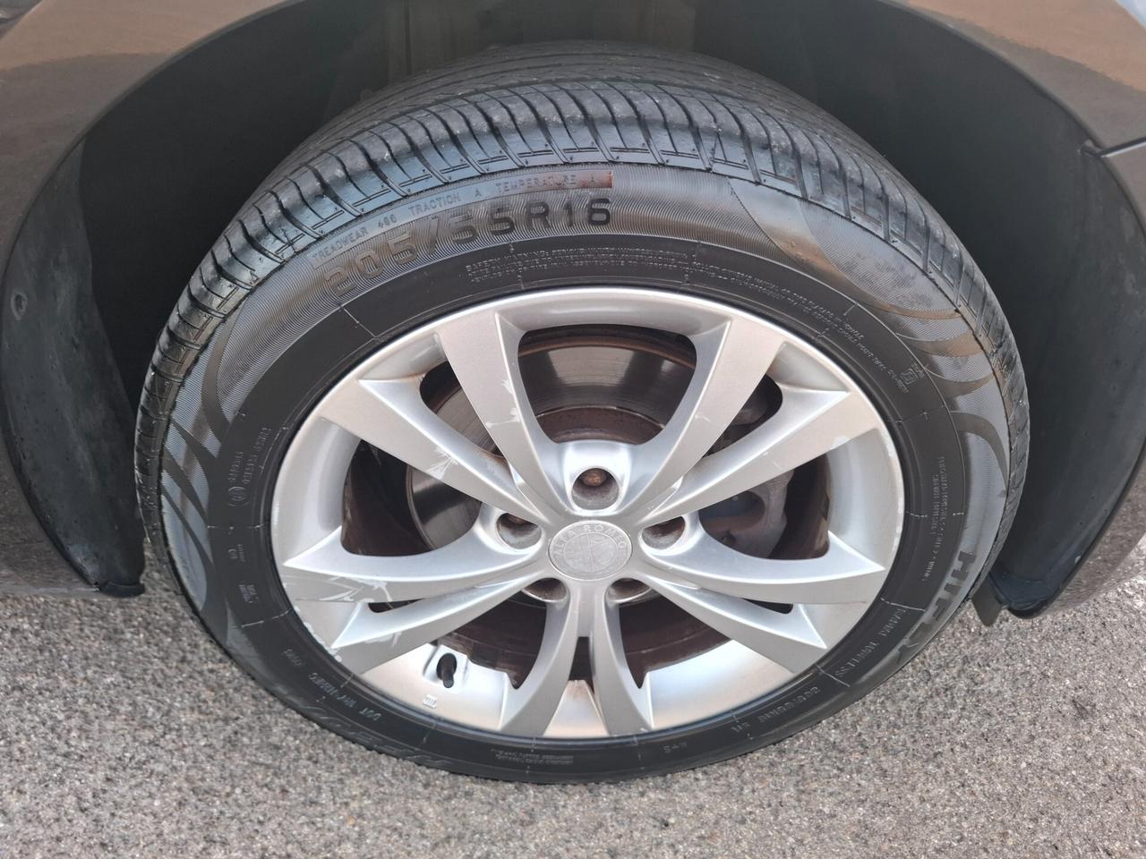 Alfa Romeo Giulietta 1.4 Turbo 105 CV Progression