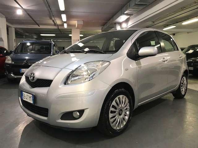 Toyota Yaris Yaris 5p 1.0 Sol / POCHI KM / BEN TENUTA