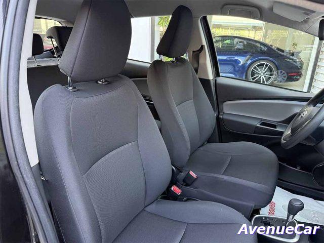 TOYOTA Yaris 5 p 1.5h AUTOMATICA X NEOPATENTATI PREZZO REALE