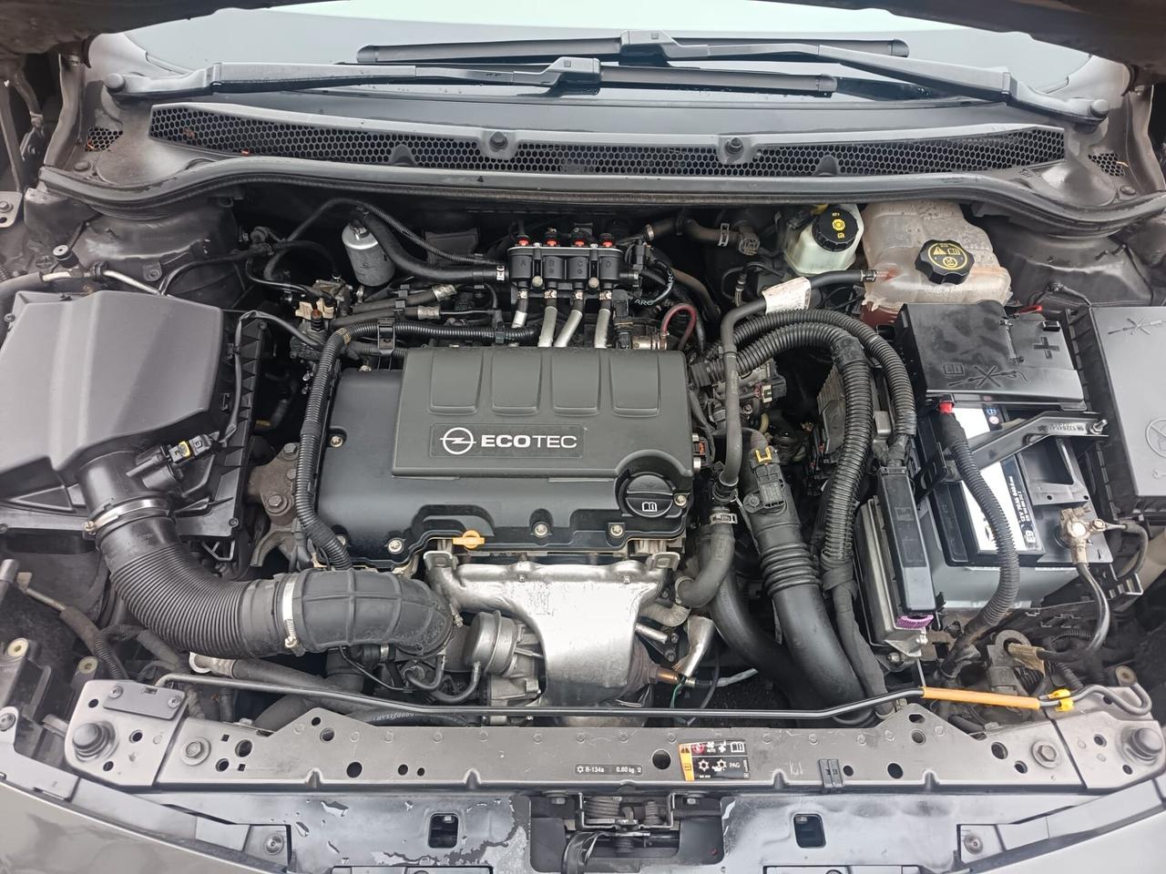 Opel Astra 1.4 Turbo 140CV 5 porte GPL Tech Cosmo