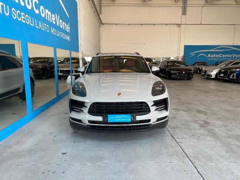 PORSCHE Macan 2.0