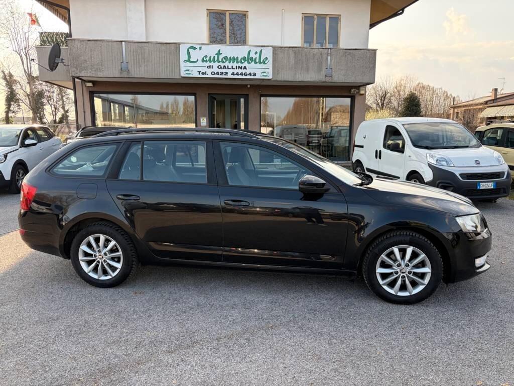 Skoda Octavia 1.6 TDI CR 105 CV Wagon Elegance