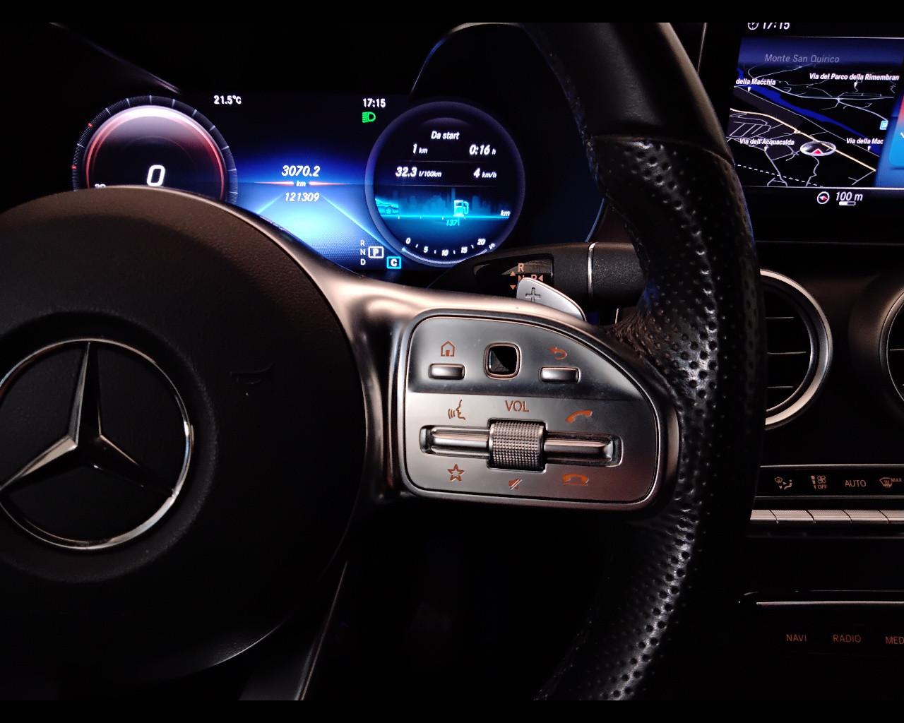 Mercedes-Benz Classe C-C205 2018 Coupe - C Coupe 220 d Premium auto