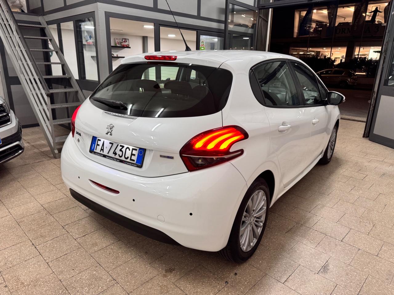 Peugeot 208 1.6 BlueHDi 75 Cv 5P. Allure - 2015