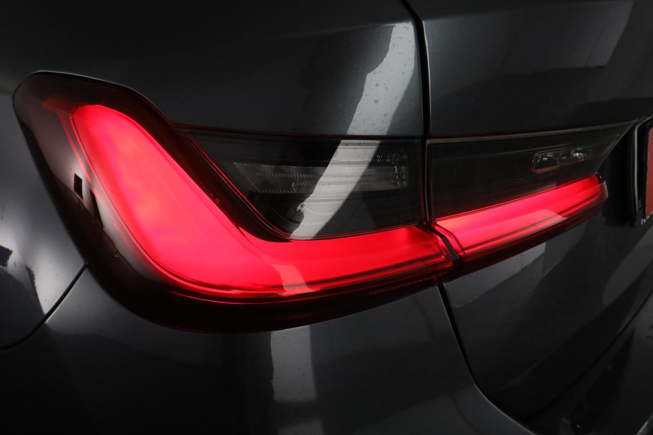 BMW Serie 3 (G20/G21) 320d 48V xDrive Touring Business Advantage