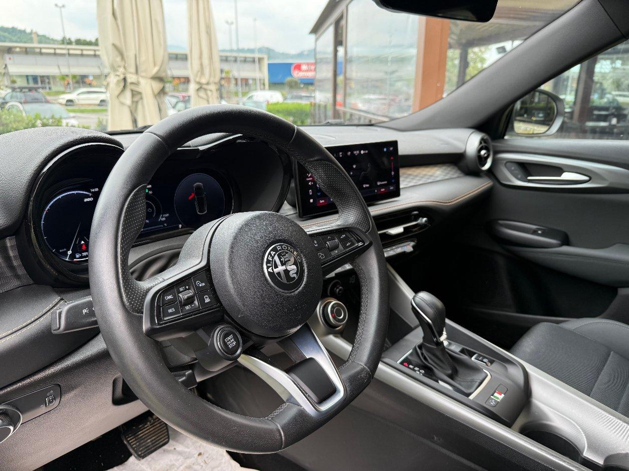 Alfa Romeo Tonale 1.5 Hybrid Ti 160cv tct7 UNIPROP. 70000KM