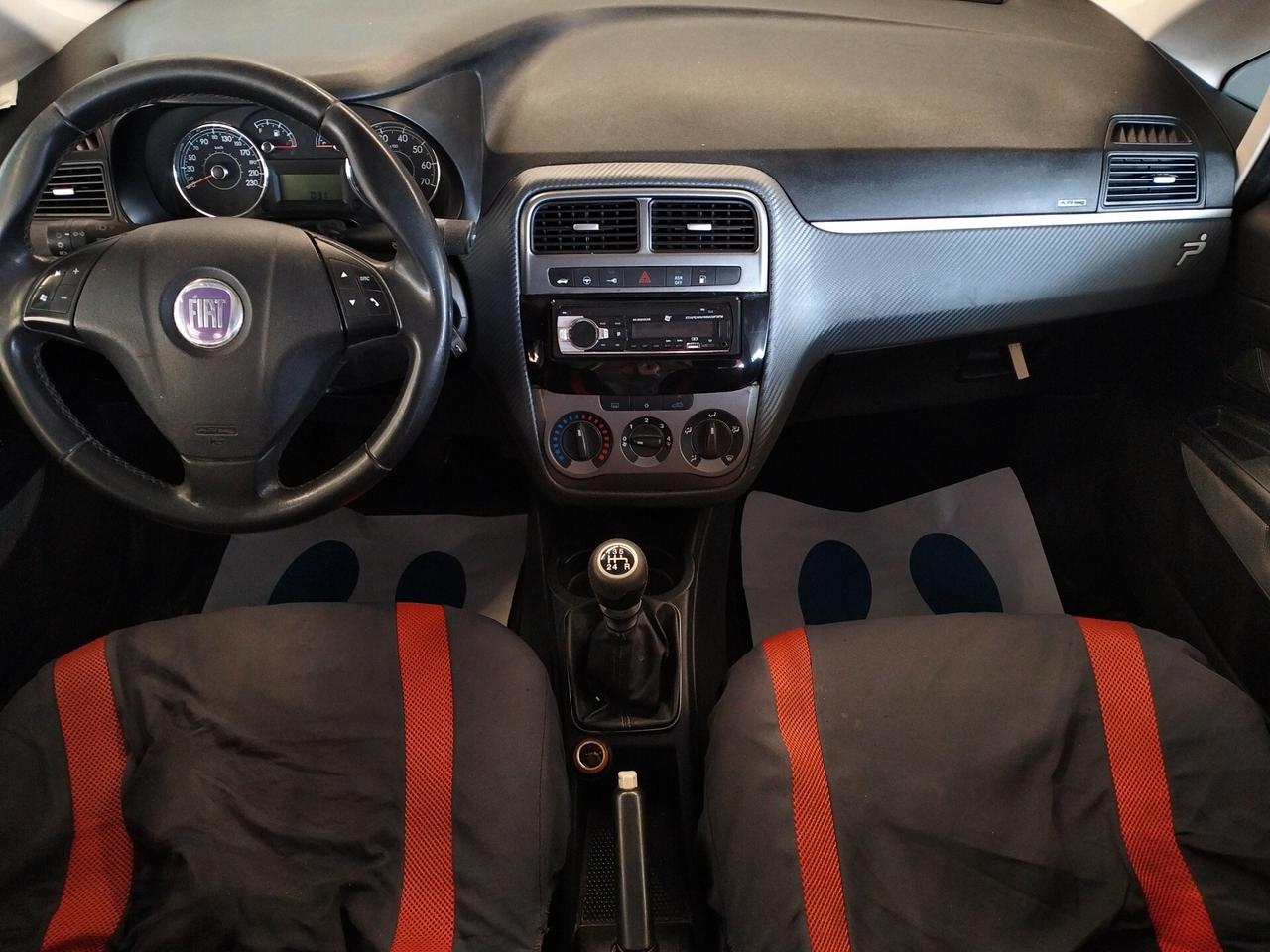 Fiat Grande Punto 1.4 5 porte Dynamic Natural Power - NEOPATENTATI
