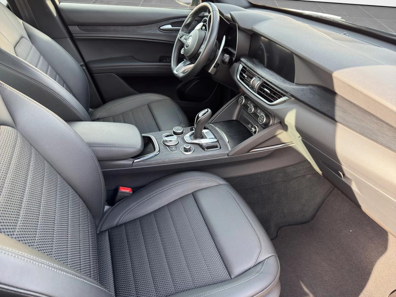 Alfa Romeo Stelvio 2.2 Turbodiesel 160 CV AT8 RWD Sprint