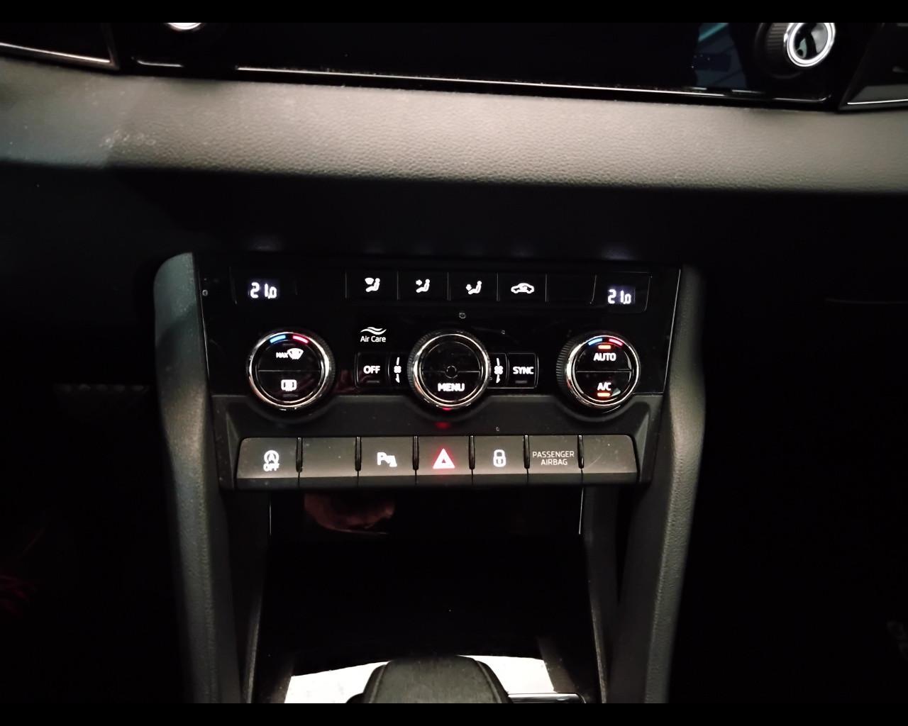 SKODA Karoq 2022 - Karoq 2.0 tdi evo Executive 115cv dsg