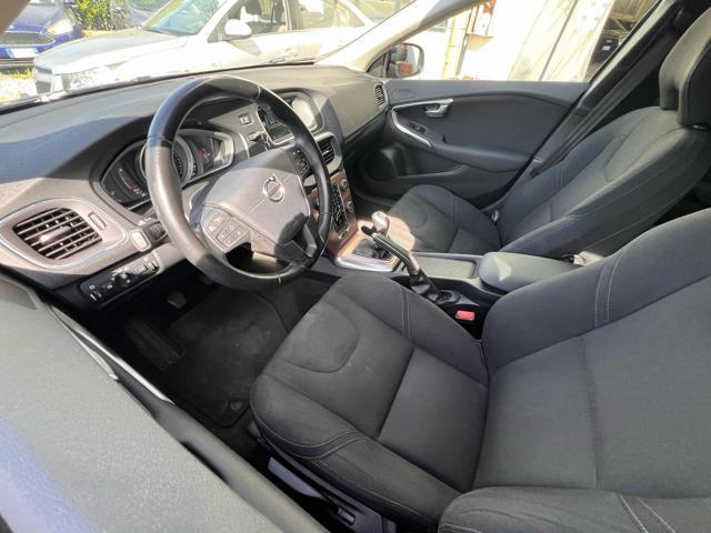 VOLVO V40 Cross Country D2 Business